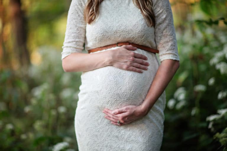 how-to-hide-a-baby-bump-in-a-wedding-dress-trimester-1-3-wedding-zest